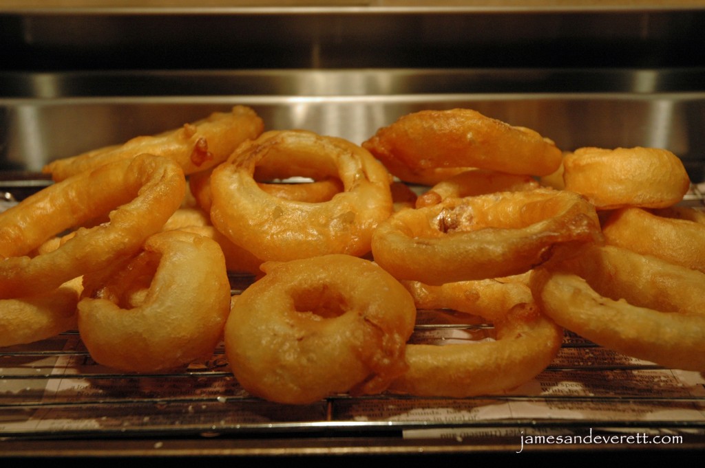 Beer battered onion rings recipe