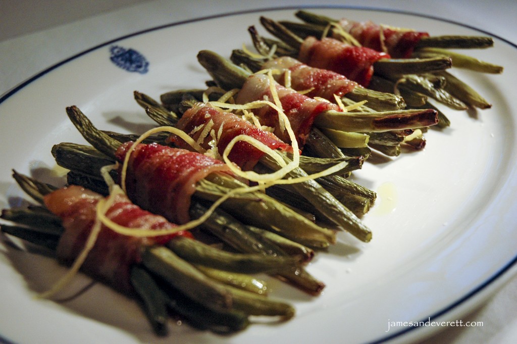 Bacon wrapped green bean bundles