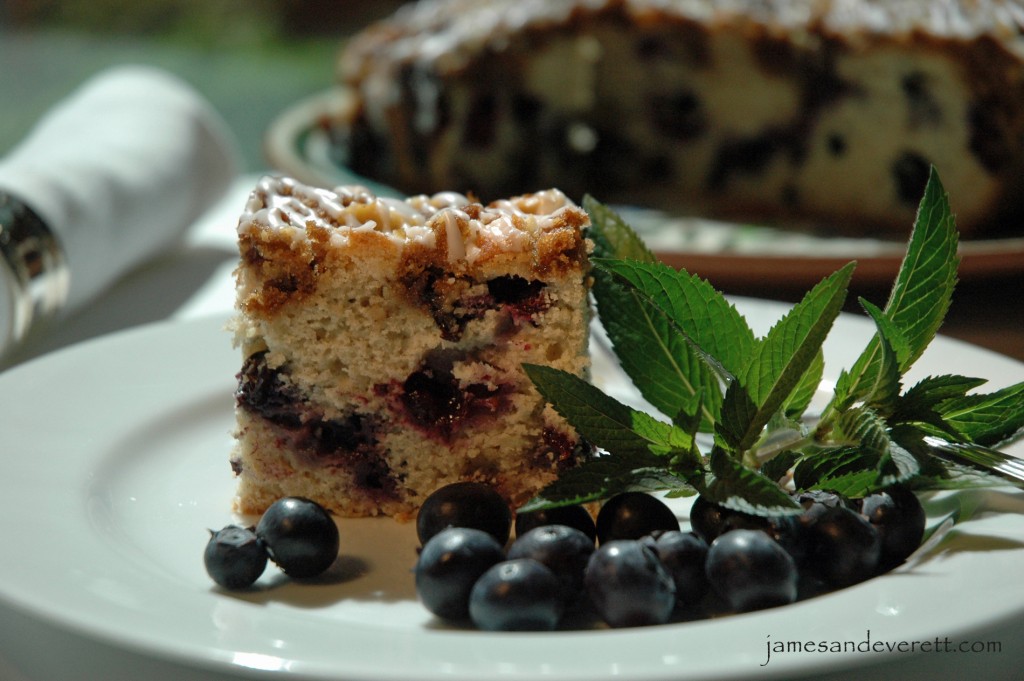 Blueberry coffe cake