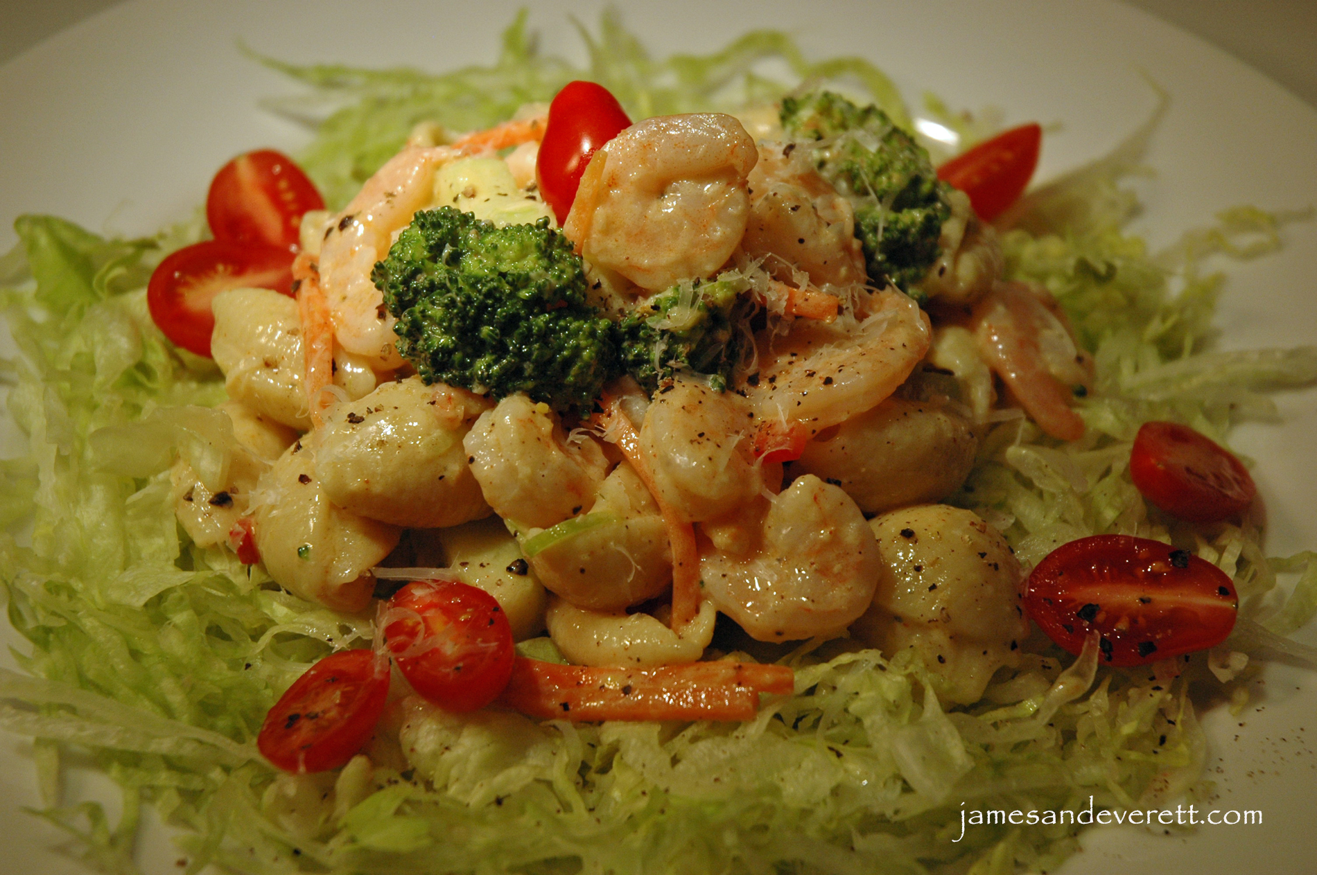 Shrimp and pasta salad