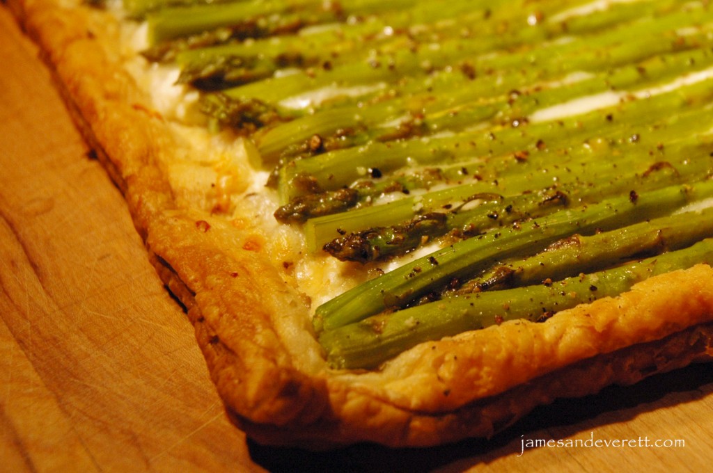 Asparagus and goat cheese tart