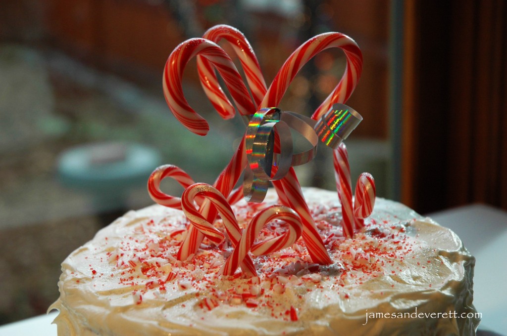 Candy cane christmas cake