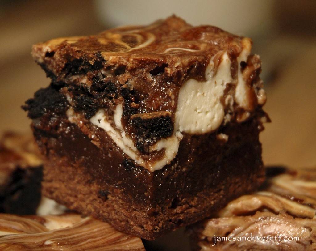 Oreo Cream Cheese Swirl Brownies