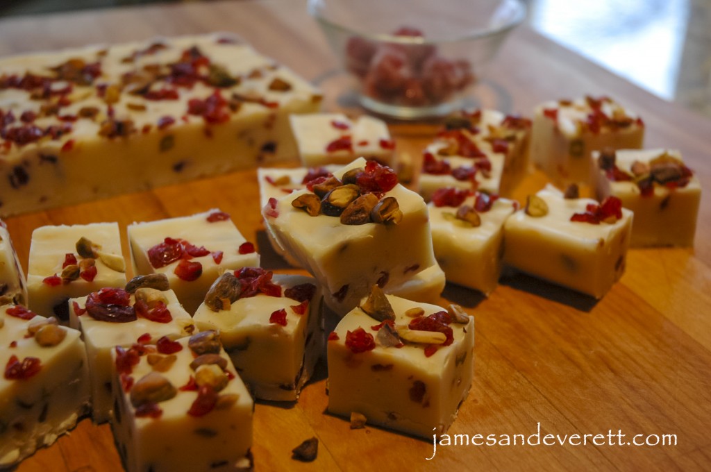 creamy_cranberry_fudge_5