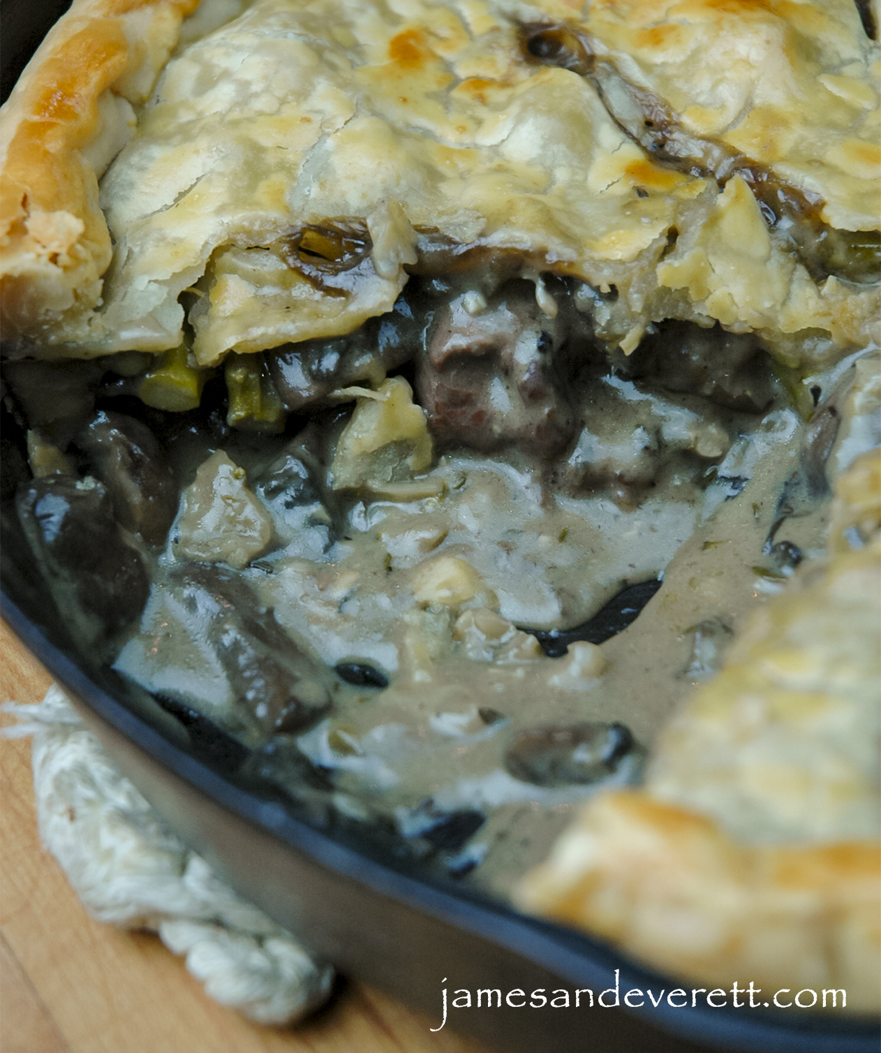 steak_mushroom_pie_10