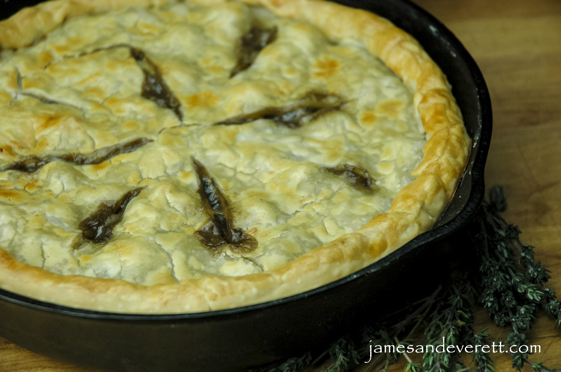 Steak and ale mushroom pie