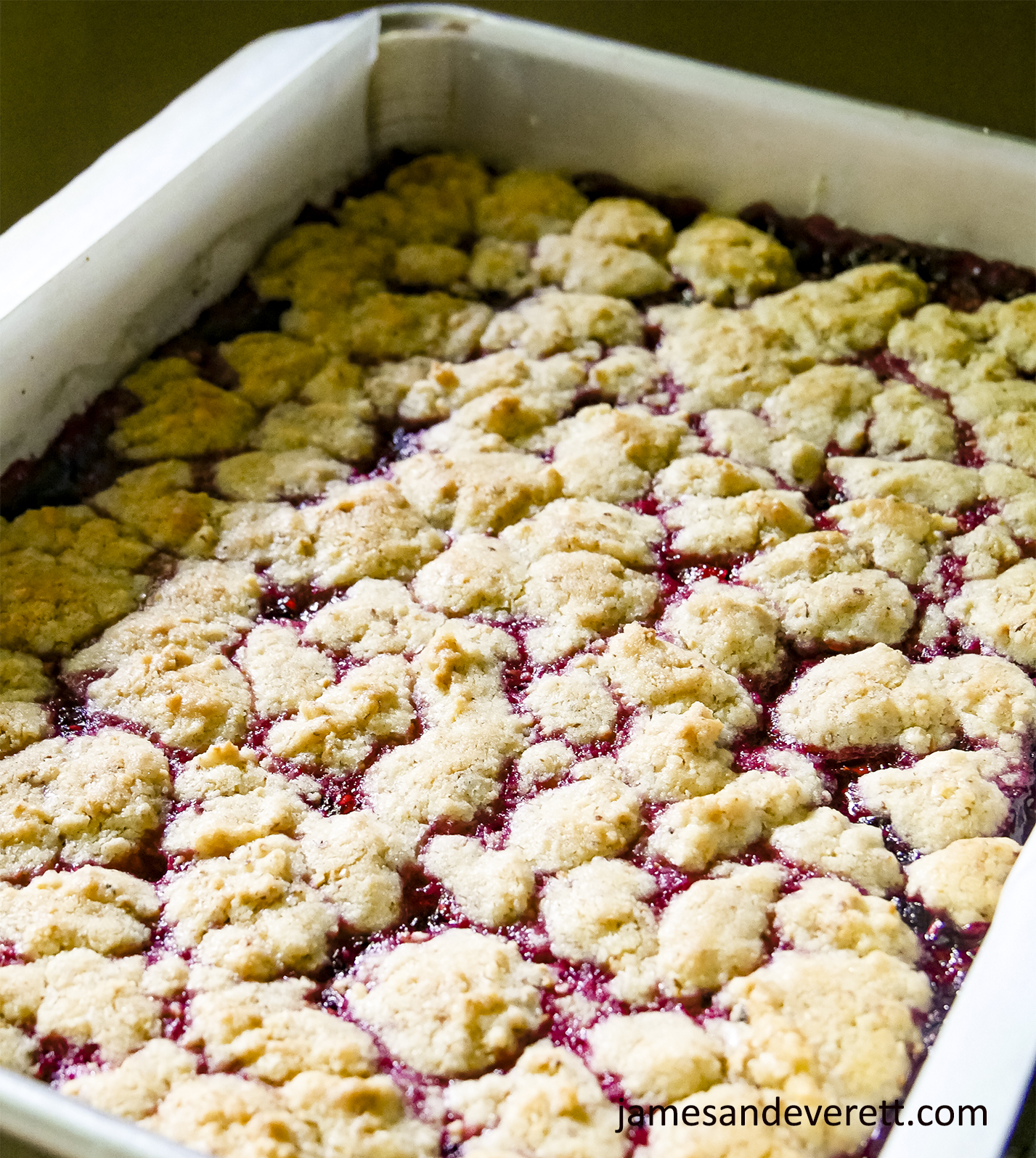 Berry Crumble Bars