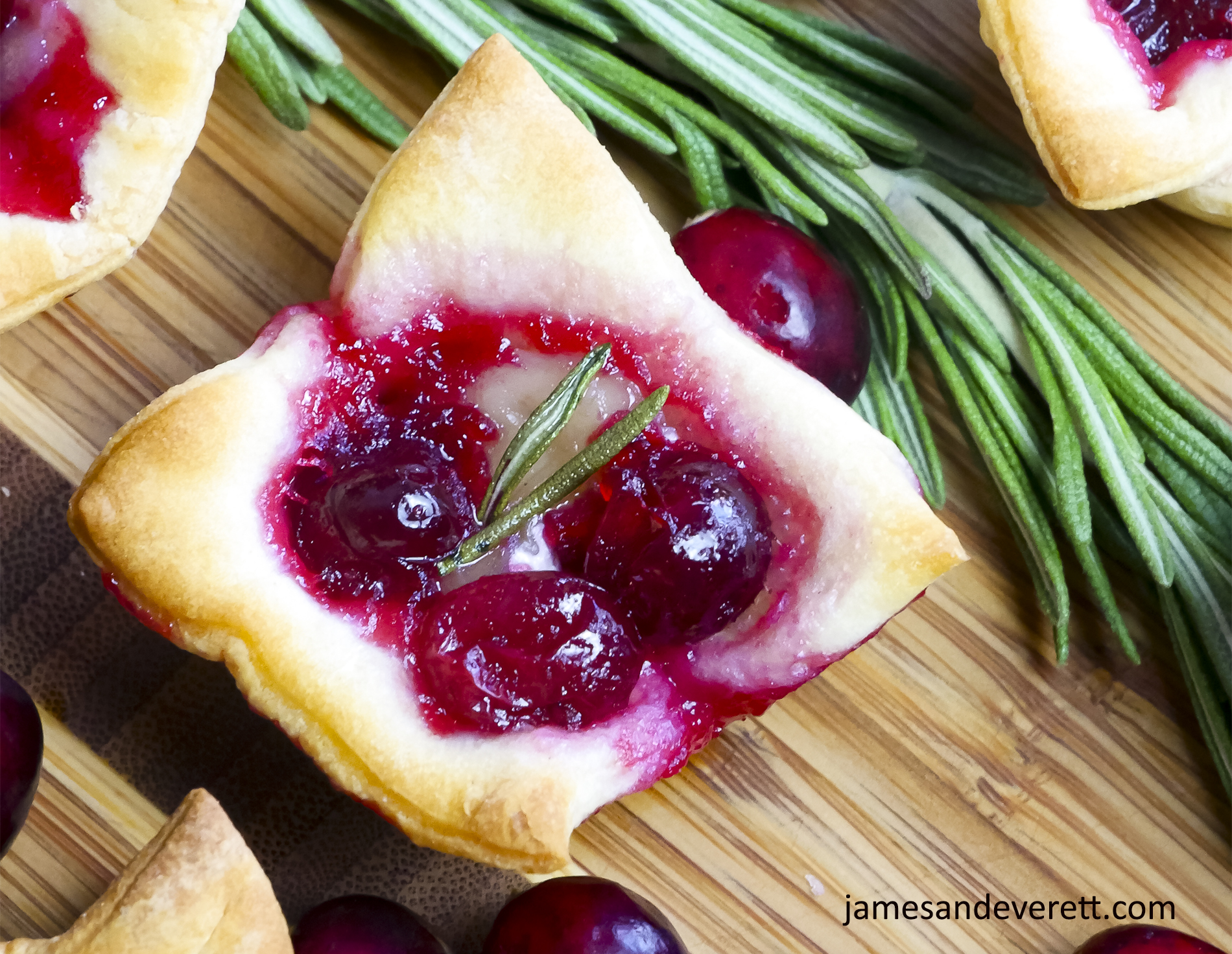 Cranberry Brie Bites