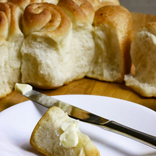 Pull-Apart Dinner Rolls