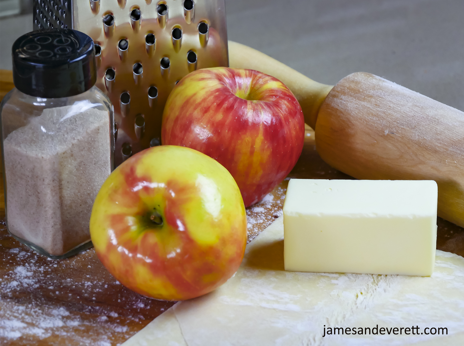 Franzbrötchen mit Apfel