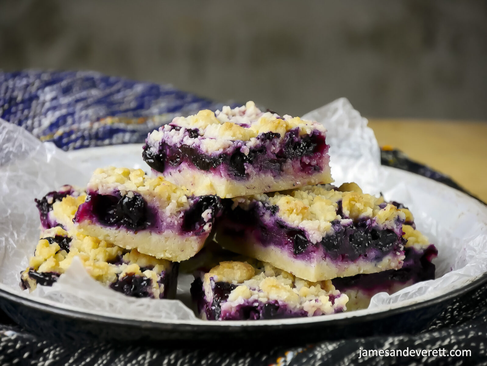 Blueberry Crumble Bars