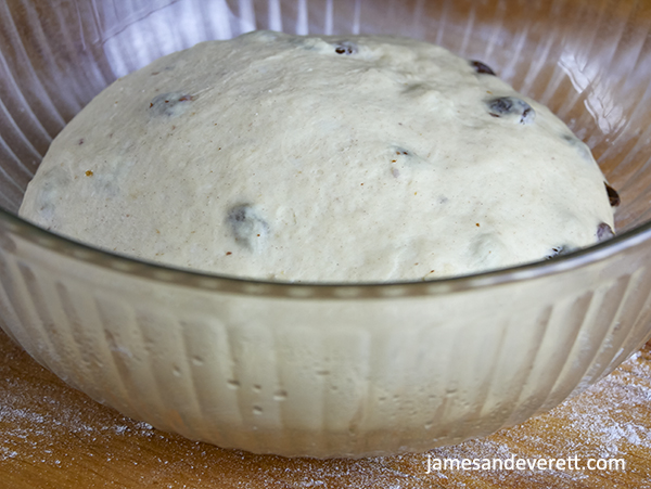 Cinnamon Swirl Raisin Bread