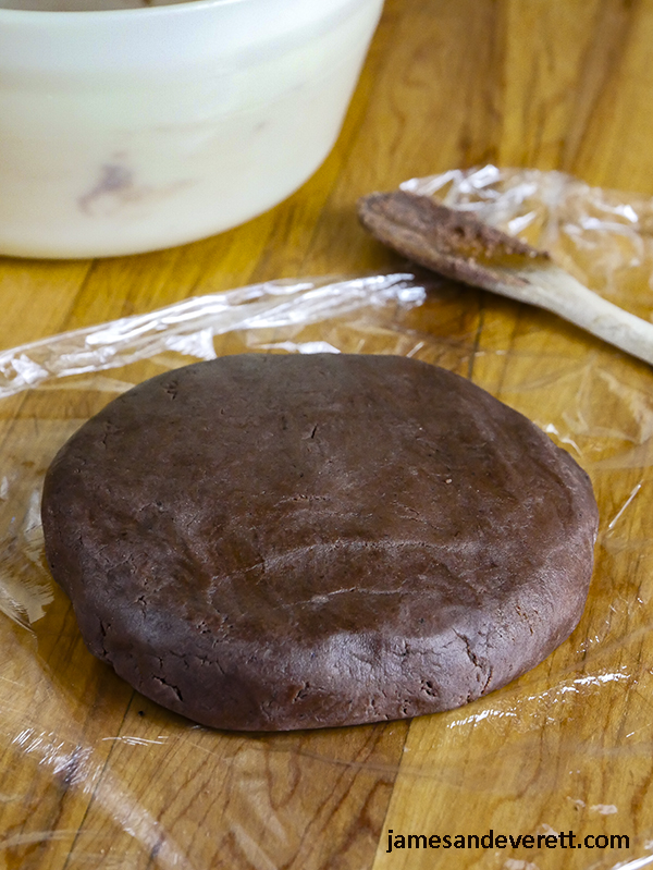 Salted Caramel Chocolate Linzer Cookies